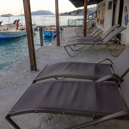 Ankh Bed and breakfast 3*