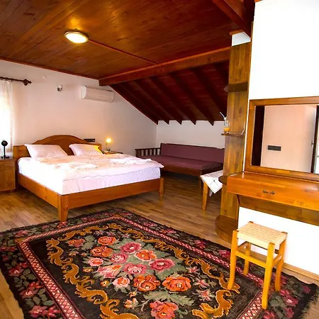 Bed and breakfast Ankh 3*