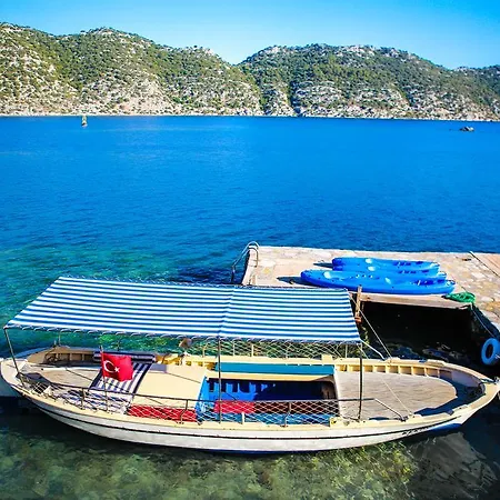 Ankh Bed & Breakfast 3*